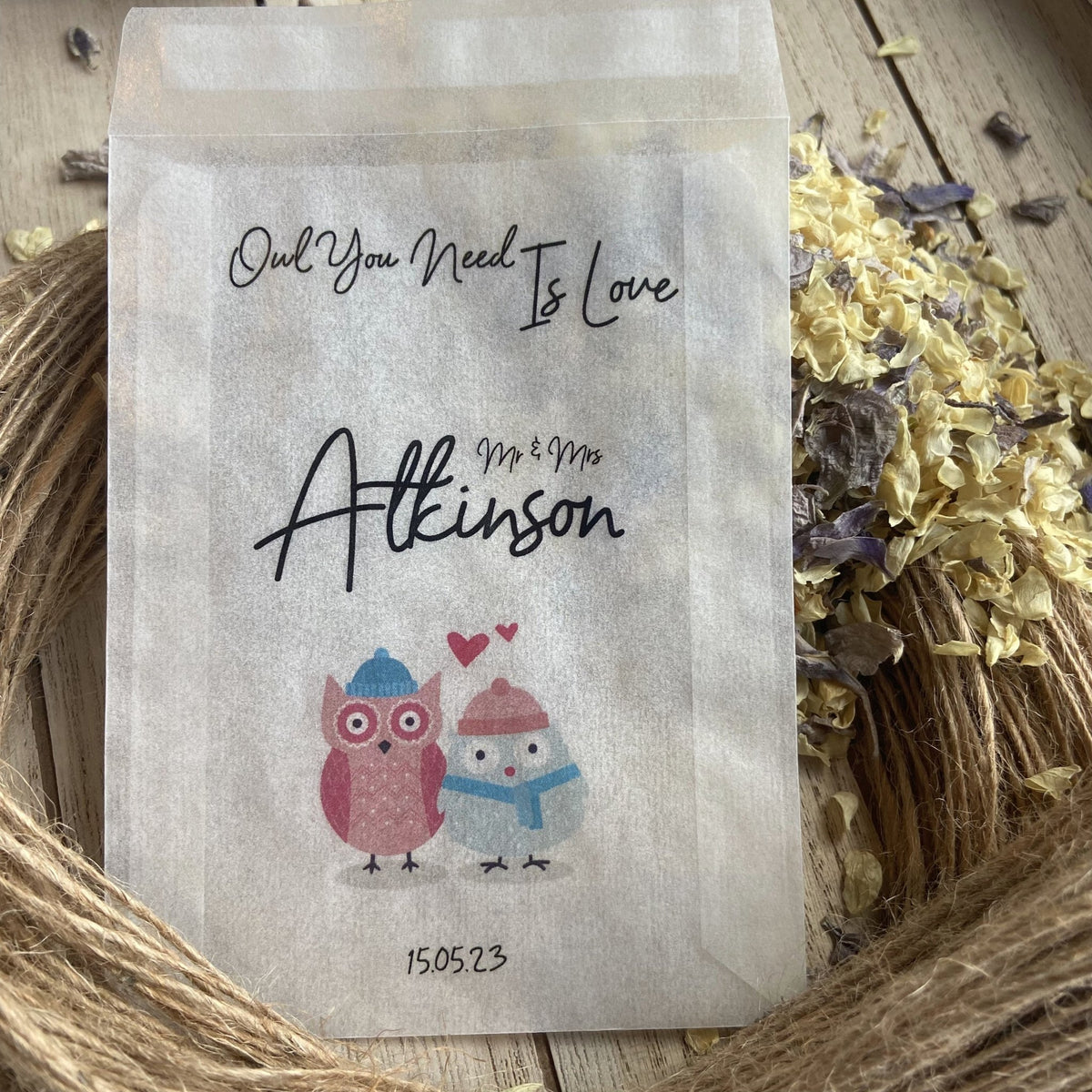 Personalised Confetti Packets Love Birds Design 5 Confetti Bee