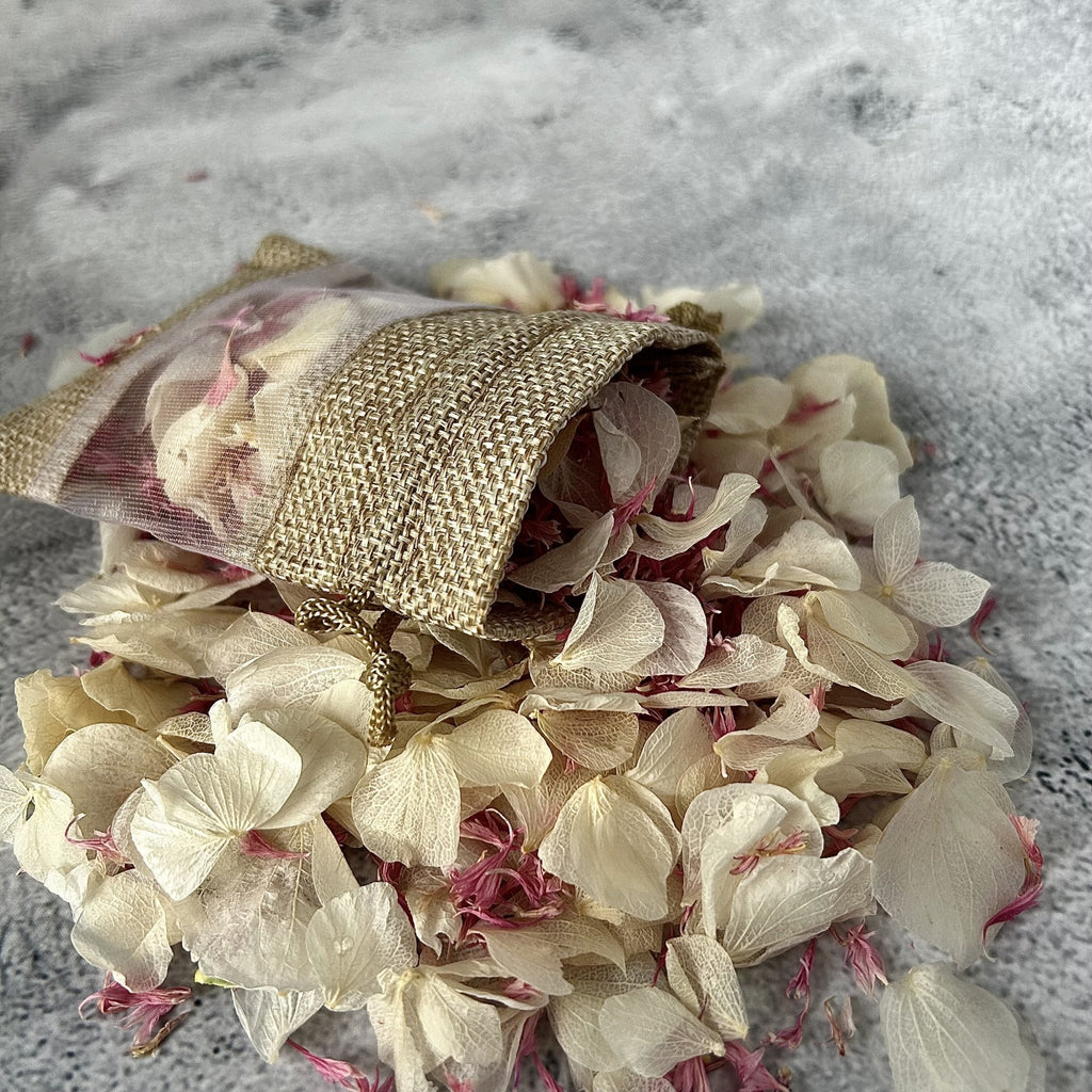 Why natural hydrangea petals can be ideal for wedding confetti - Confetti Bee