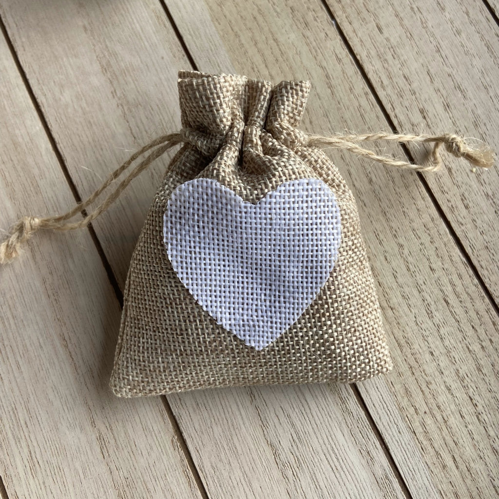 Natural Heart Hessian Confetti Bag - Confetti Bee