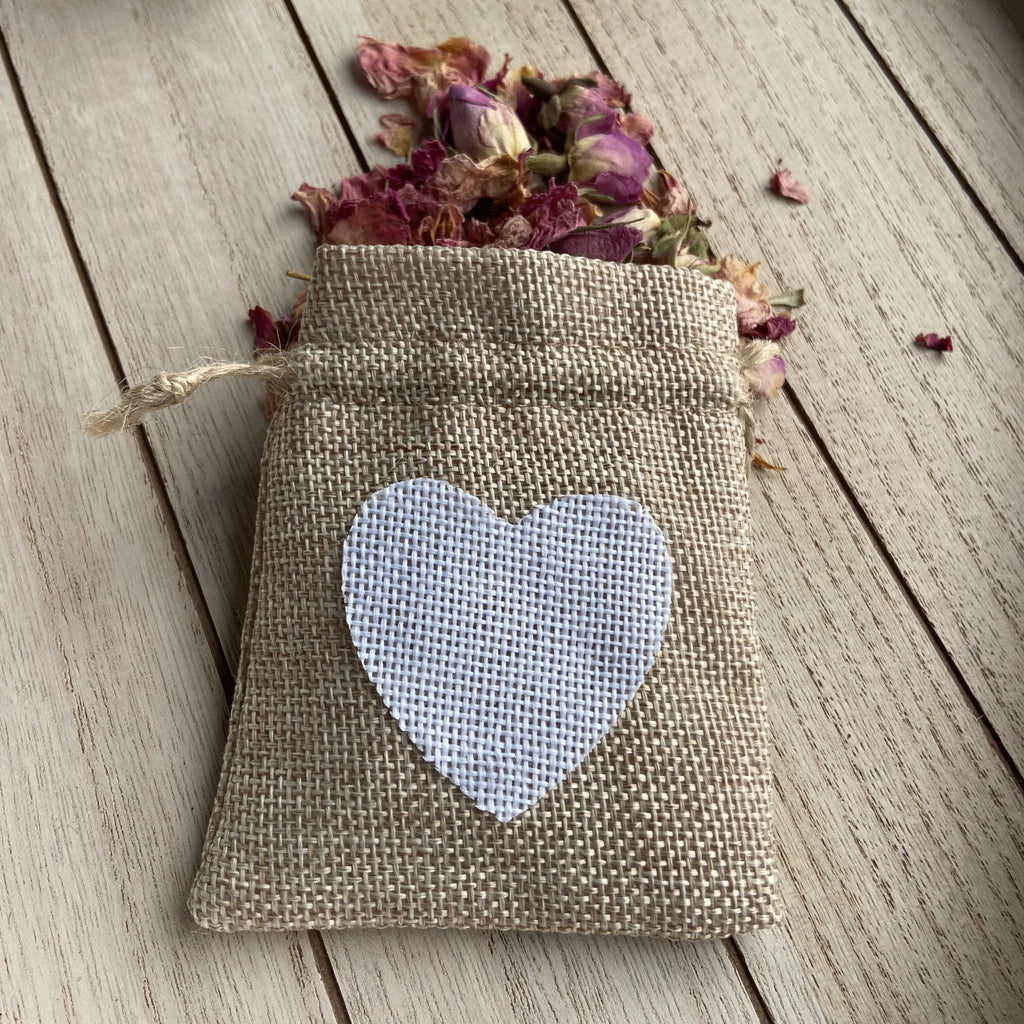 Natural Heart Hessian Confetti Bag - Confetti Bee