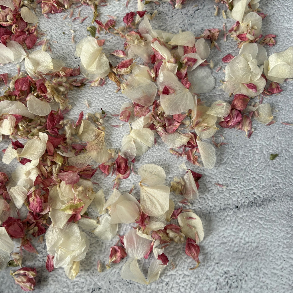 Vintage Powder Puff Confetti - Confetti Bee