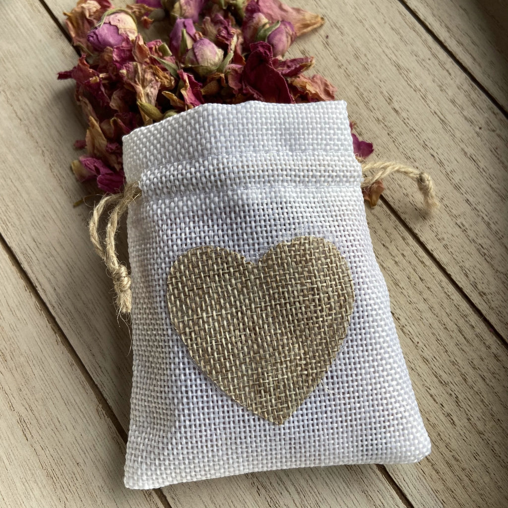 White Heart Hessian Confetti Bag - Confetti Bee